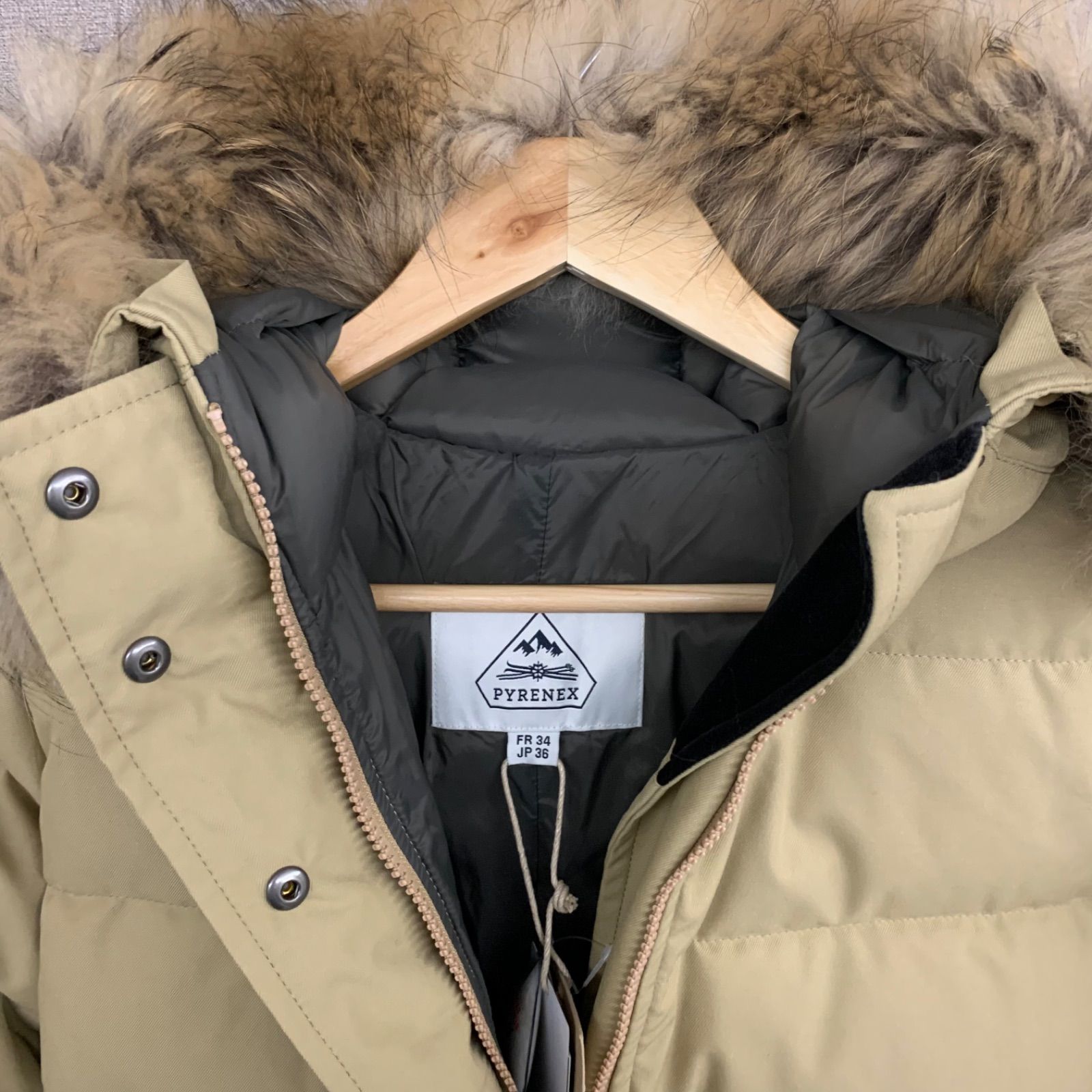 Pyrenex GRENOBLE FUR ベージュ 36 未使用品 - メルカリ Pyrenex GRENOBLE FUR ベージュ 36 未使用品 - メルカリ