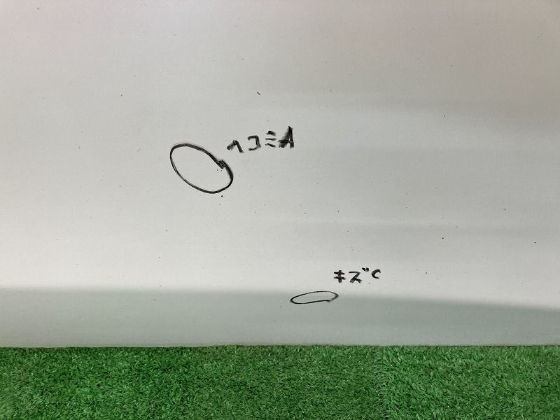 ヴィッツ NSP135 右フロントドア ジュエラ 4WD アサヒ M2H3U 67001  