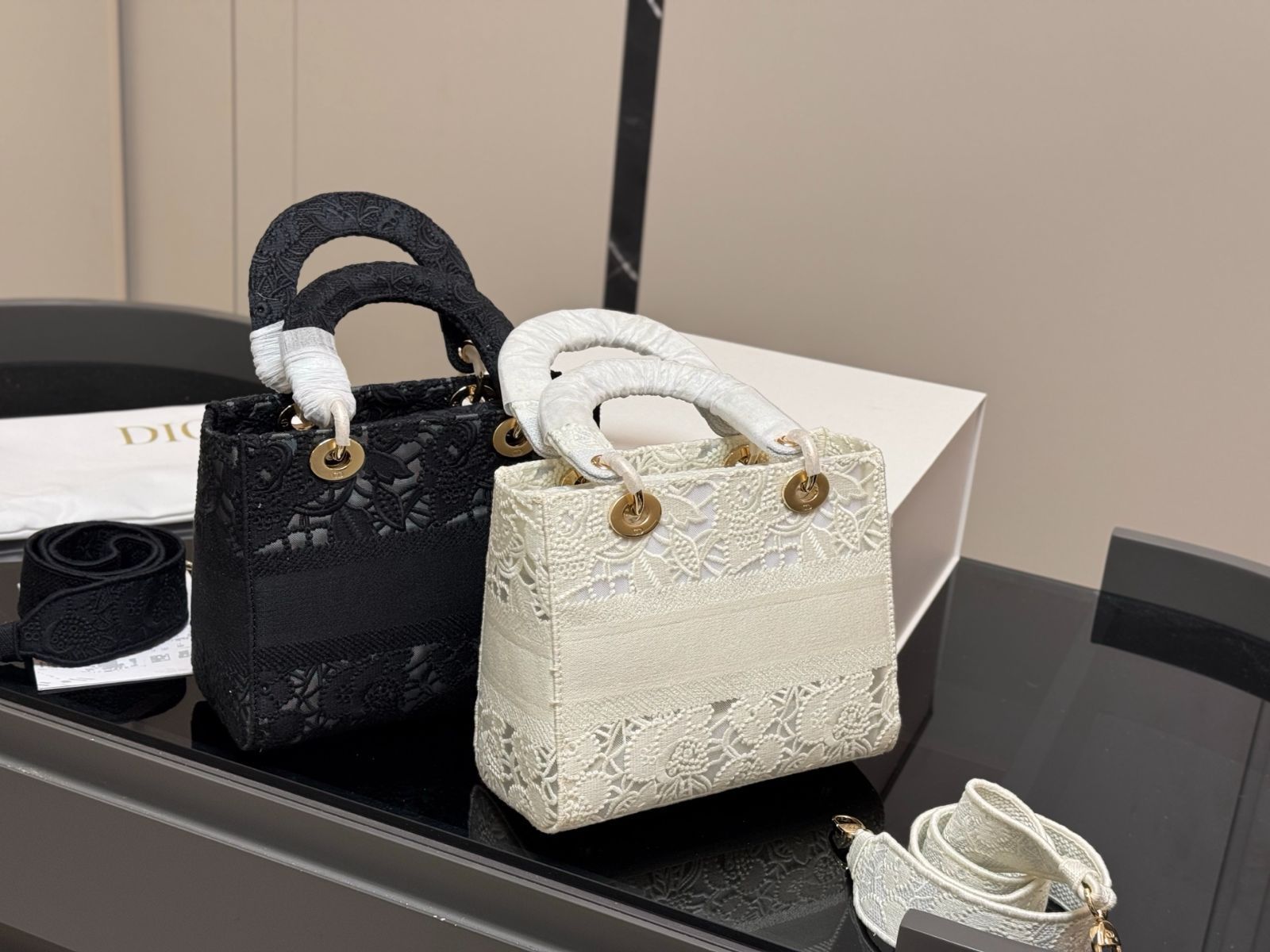 【美品】DIOR トートバッグ　レディディオール Christian Dior 中古 ディオール トートバッグ レディース