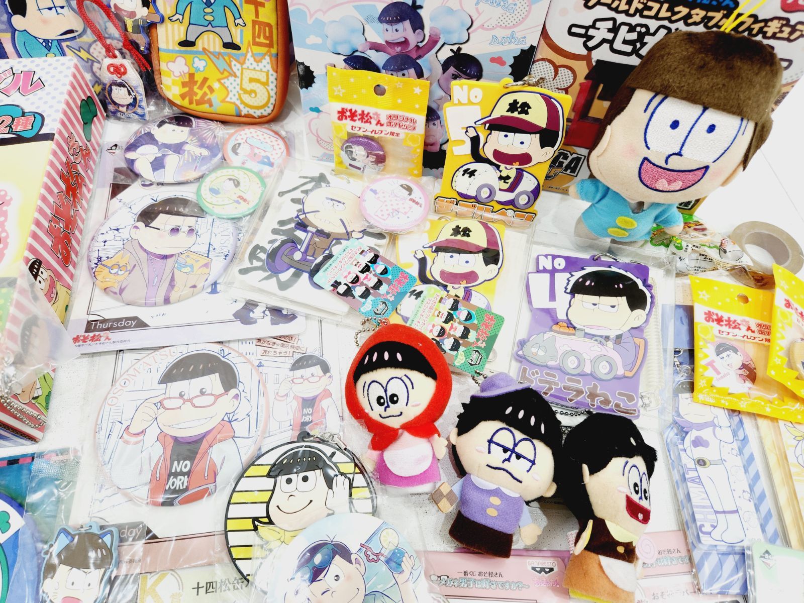 小牧店】おそ松さんグッズまとめ売り ／※ばら売り不可【S710