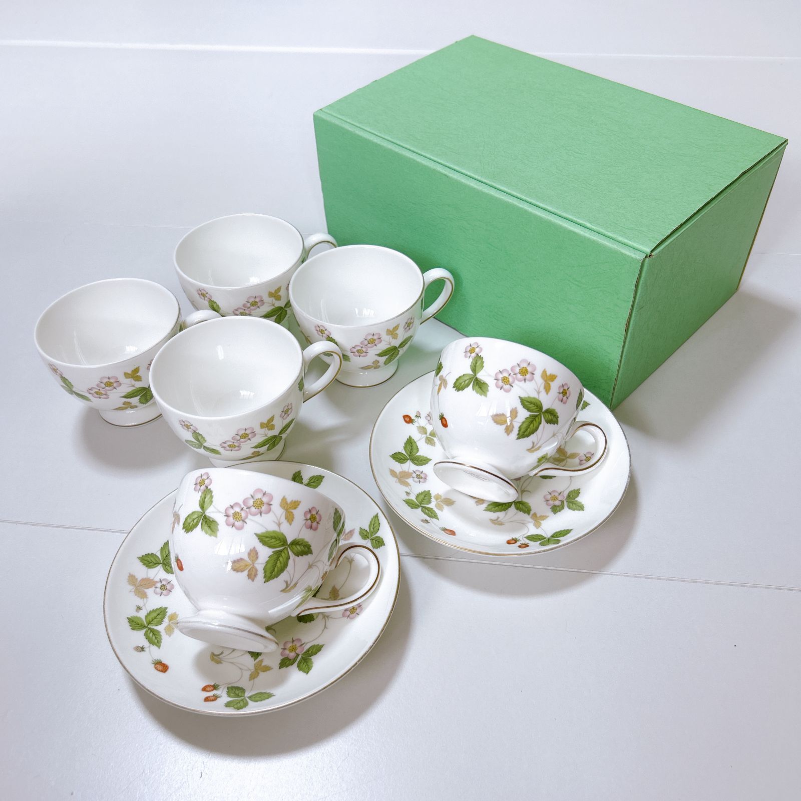 WEDGWOOD ティーカップ ソーサー セット ソーサー 2客 カップ 5客 管理番号ARCIRA4144