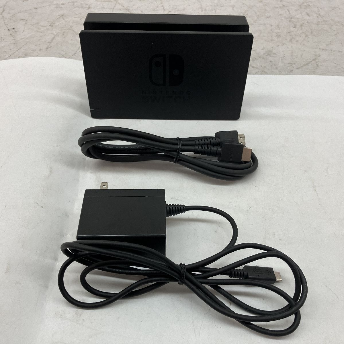 Nintendo Switch HAC-001 本体 ジョイコン無し ゲーム機 スイッチ 中古 C9296698