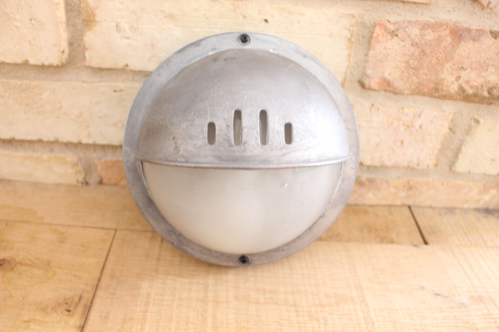 ビンテージ照明 壁付けライト フットランプ 足元照明 インダストリアル照明 デザイン照明 オシャレ電灯 オシャレ照明 NEXPOTALLINN_EU