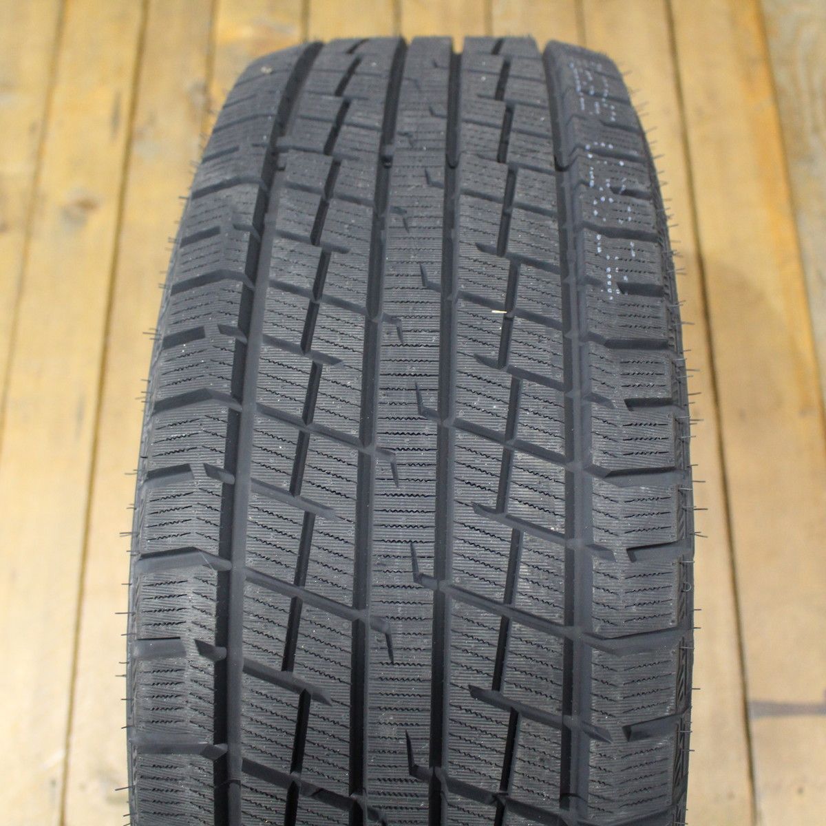 2025年製造 MITSUBISHI デリカD5 純正 18インチ グリップマックス