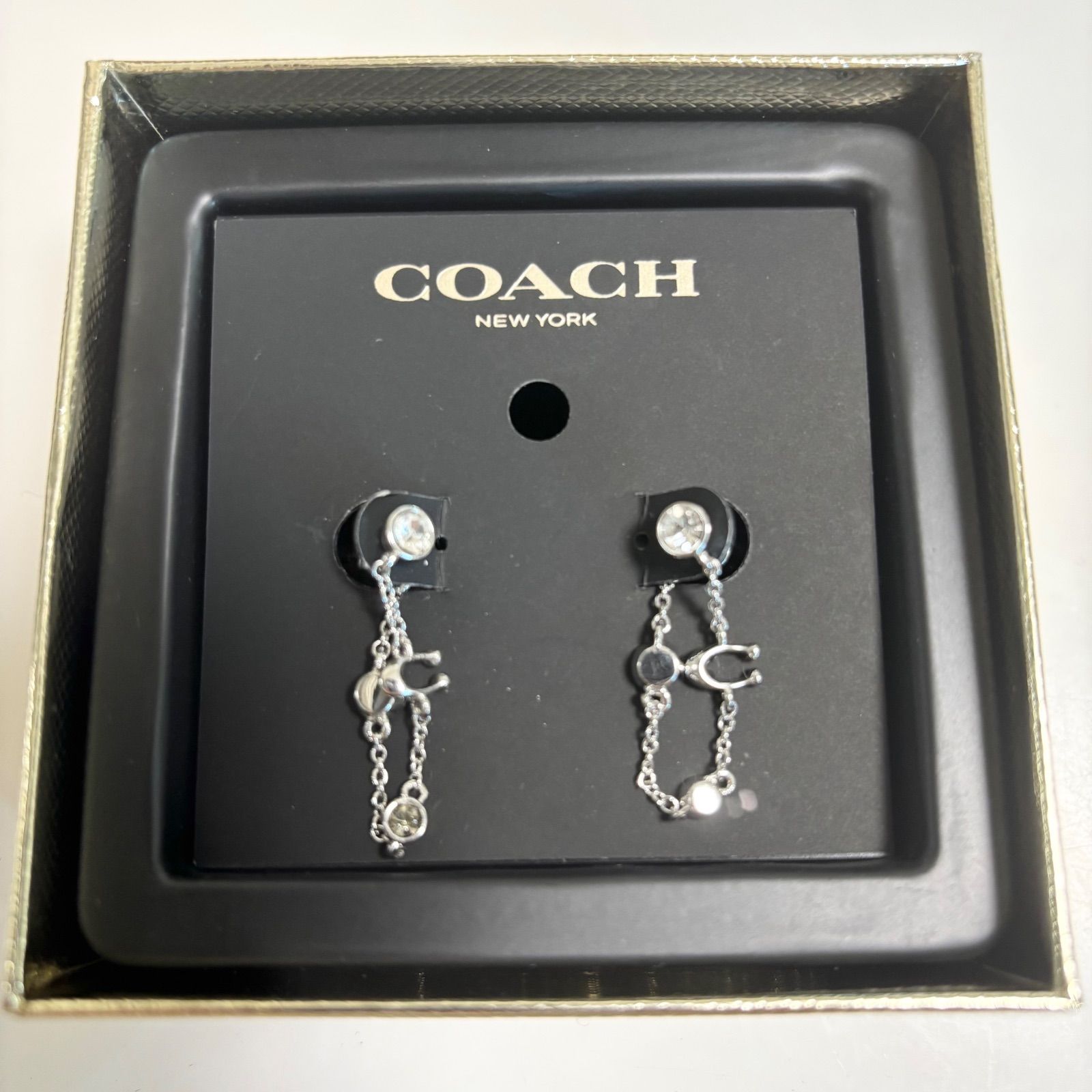 coach コーチ　ピアス　ブランドロゴ シルバー　ストーン　新品未使用品 コーチ COACH コーチ ピアス COACH アウトレット オープン