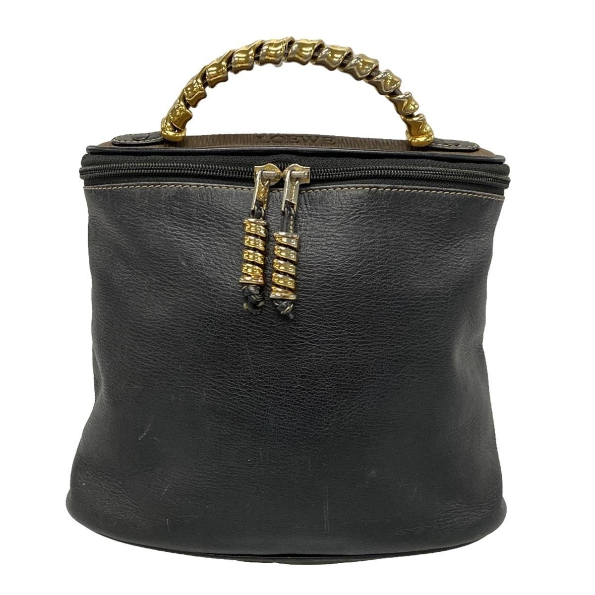 Loewe黒 レアなレザー バニティーバッグ