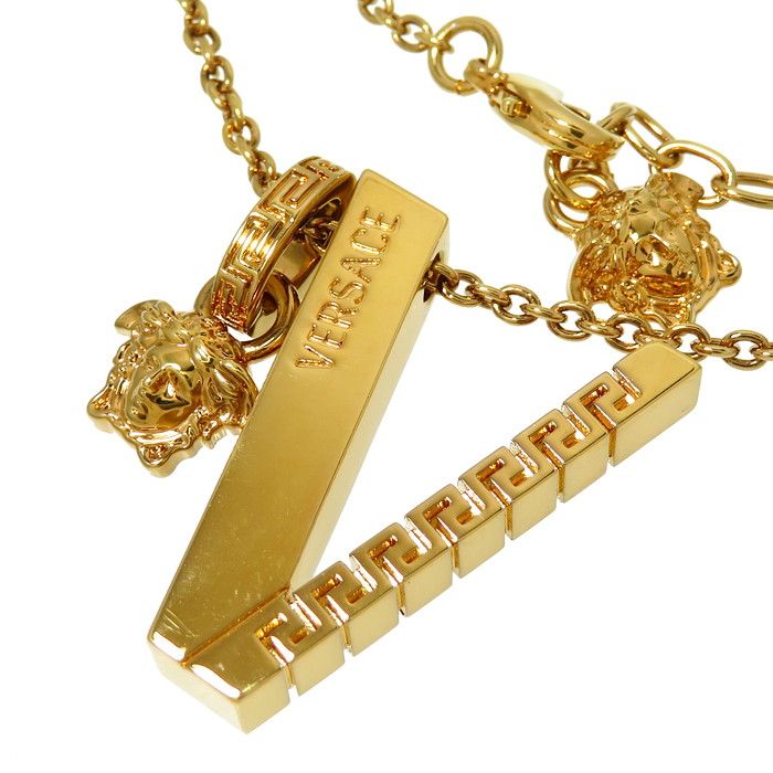 未使用級✨ versace ヴェルサーチ　Vロゴ　メドゥーサ ネックレスゴールド ヴェルサーチ ネックレス メデューサ Vロゴ GP - メルカリ