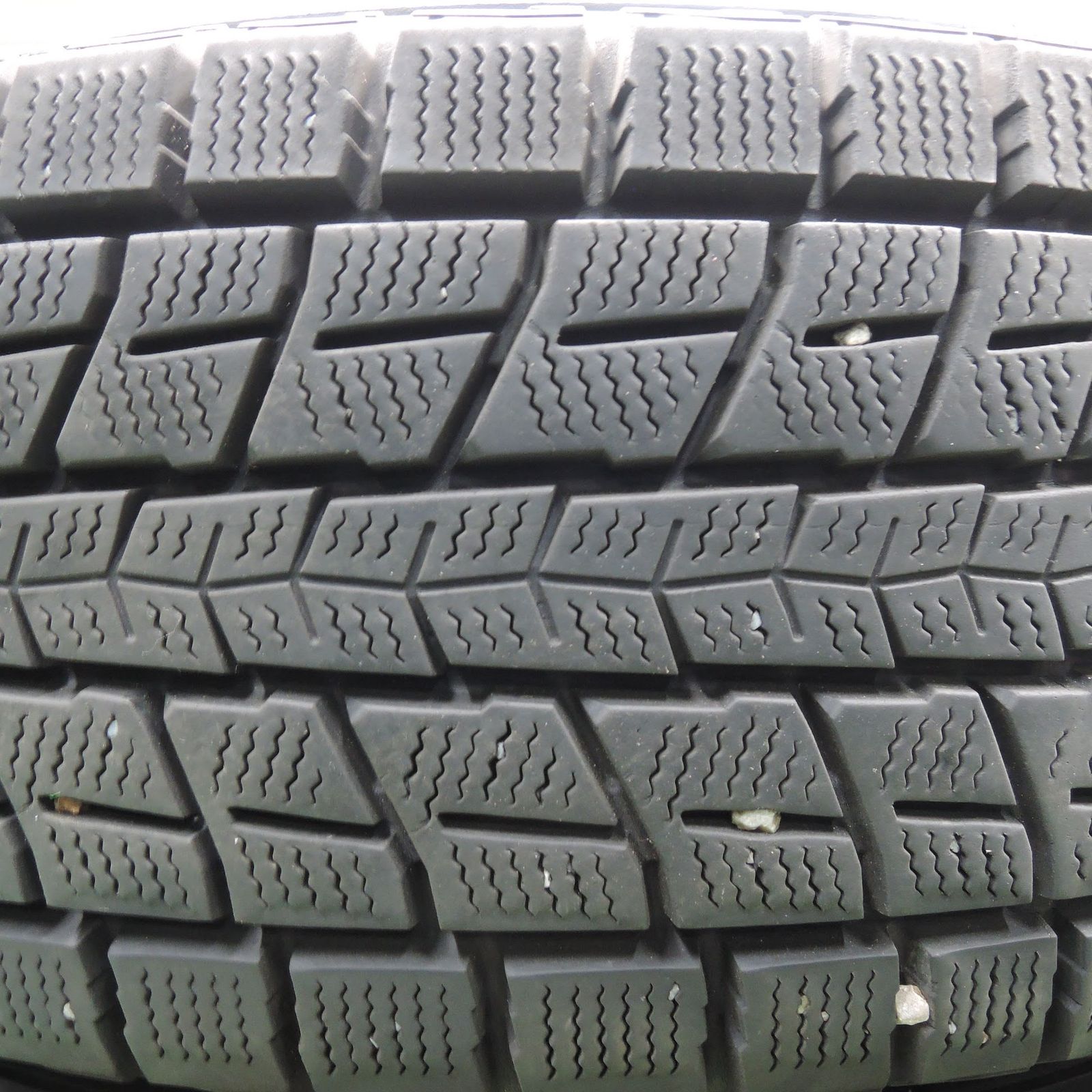 [送料無料]バリ溝！19年！キレイ！9.5分★スタッドレス 225/65R17 ダンロップ ウインターマックス SJ8 SEMVAES 17インチ  PCD114.3/5H★3111805HAス