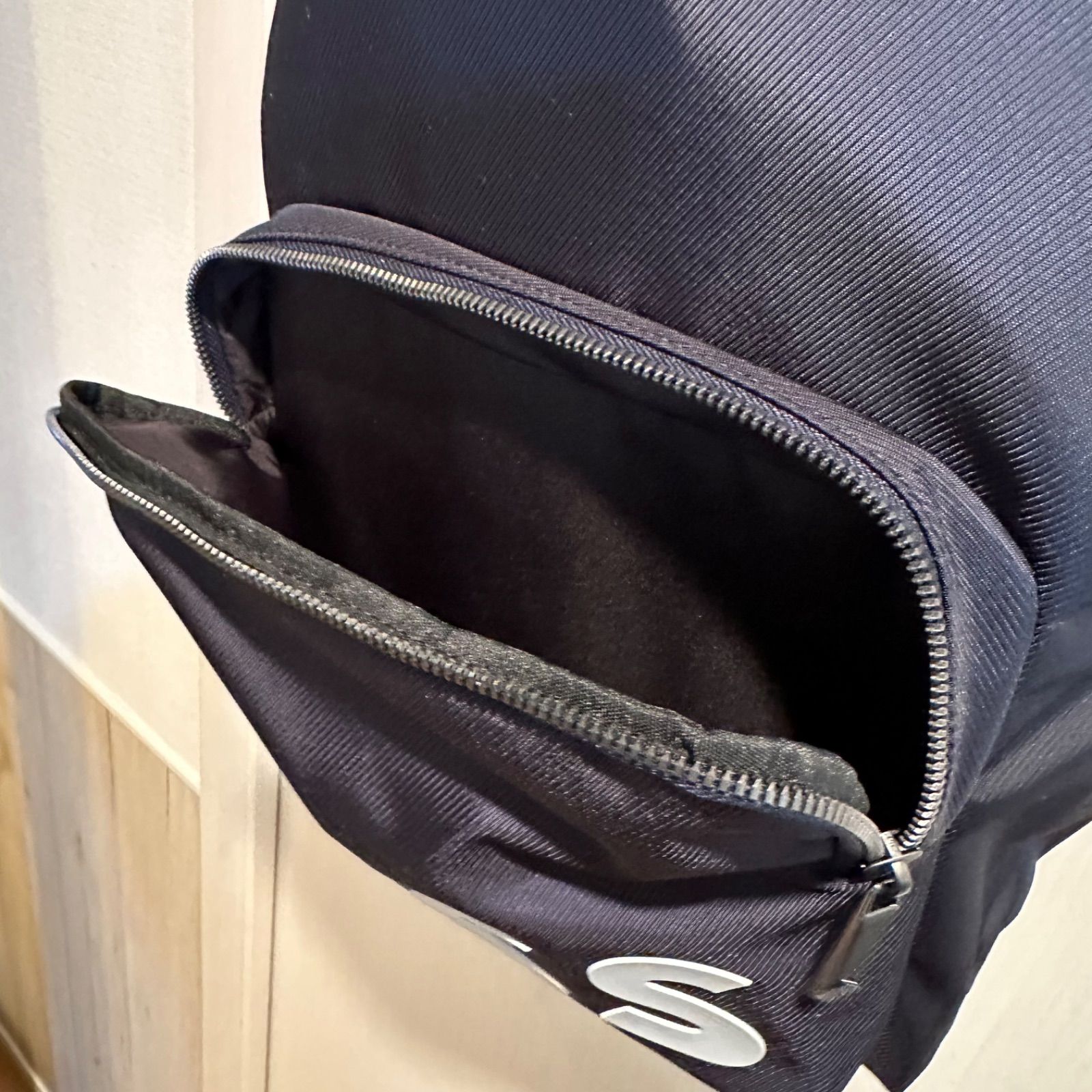 新品】ヒューゴボス デイパック 濃紺 海外限定モデル 大谷翔平