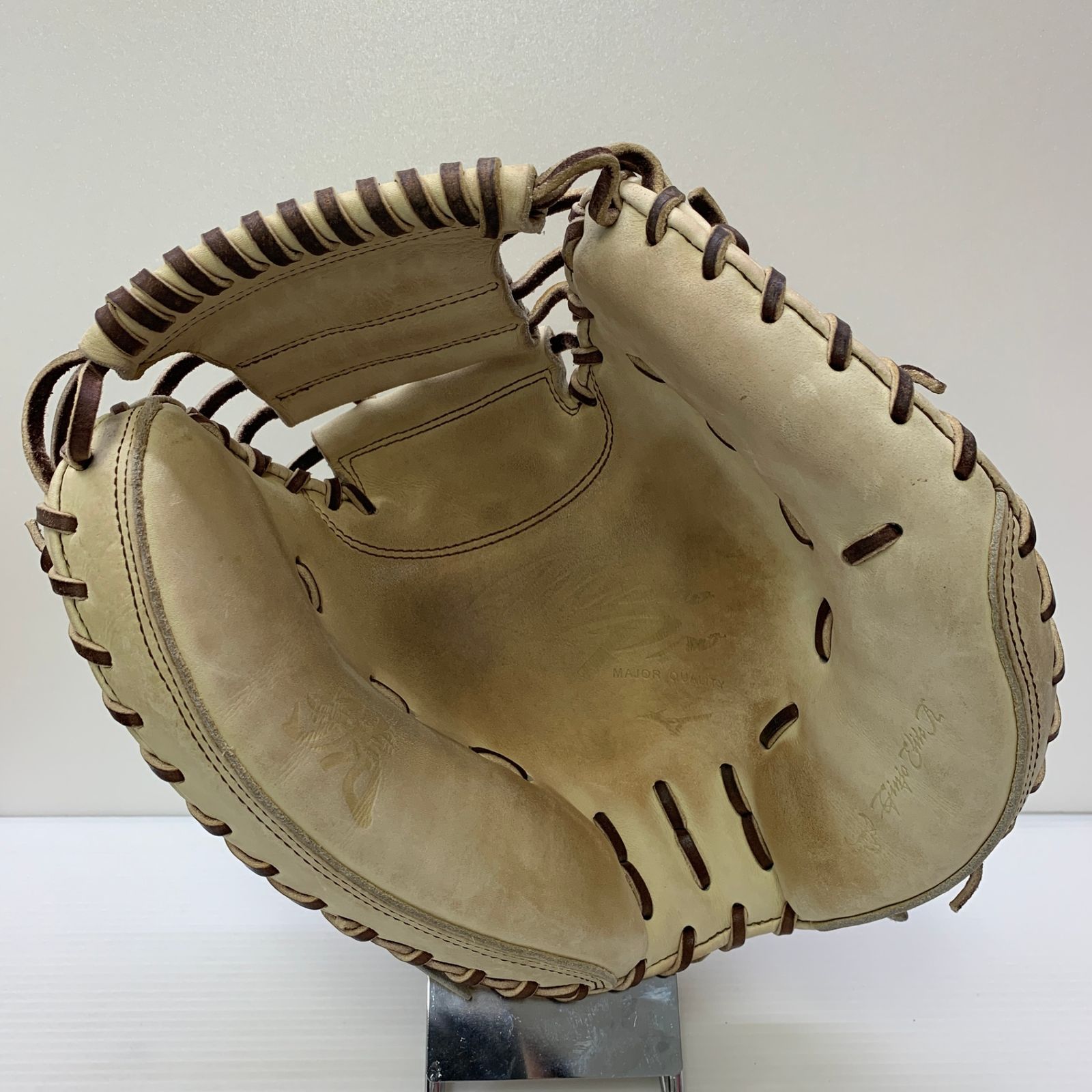 キングピンさん専用　　ミズノプロ　軟式キャッチャーミット號 右投げ用　中古品 楽天市場】【即日発送可】ミズノ（MIZUNO） 1AJCR31000 一般軟式