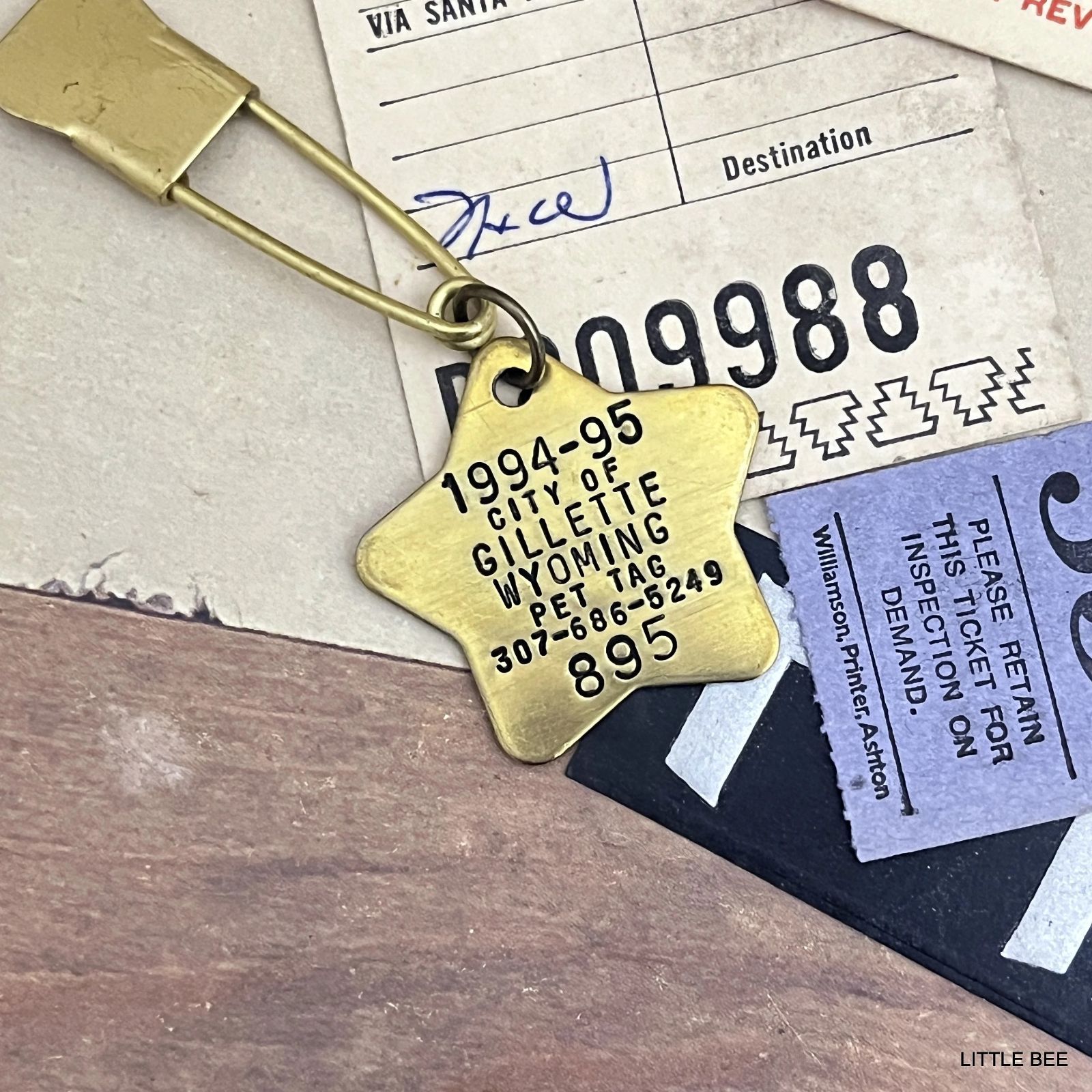 127・真鍮 ペットタグ 1994－95年 星型 ヴィンテージ品 コレクション ペット ドッグタグ 首輪 チャーム インダストリアル アメリカ雑貨 タグ  キーホルダー ハンドメイド 鍵 - メルカリ