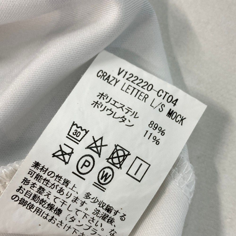 サイズ：M V12 ヴィトゥエルヴ  ハイネック 長袖Tシャツ ビックロゴ  ホワイト系 [240101427366] ゴルフウェア メンズ ストスト サイズ：M V12 ヴィトゥエルヴ ハイネック 長袖Tシャツ