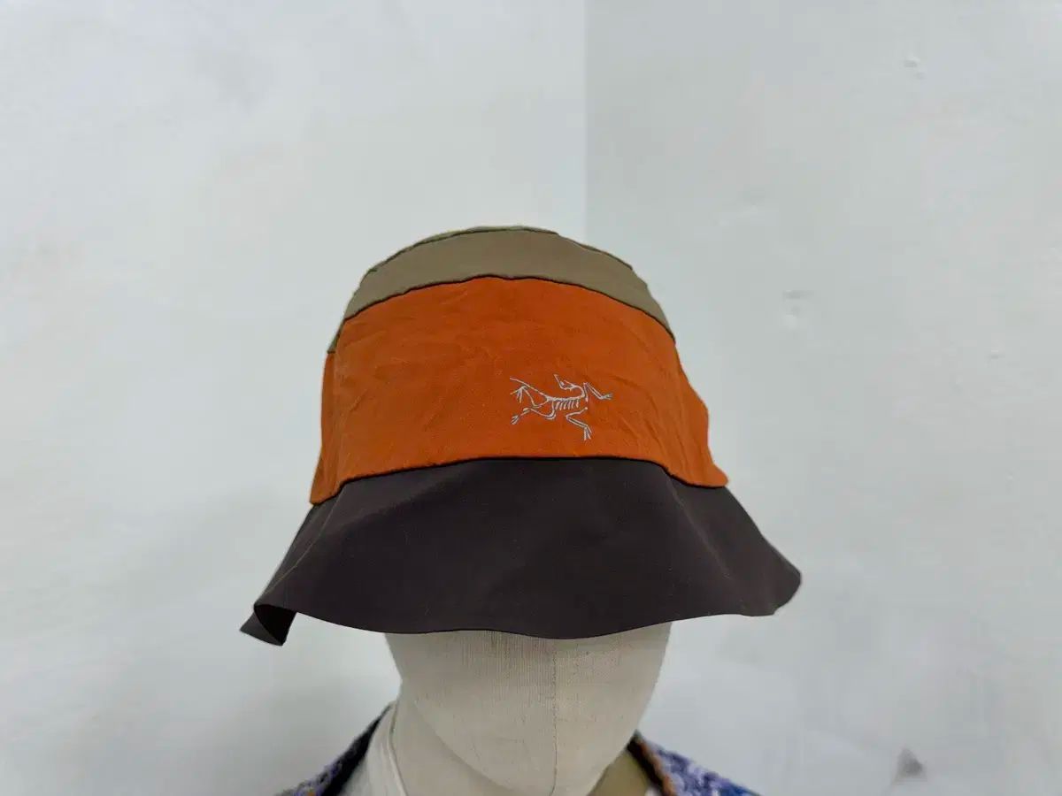 専用 Arc'teryx シンソロ ハット 旧型 L-XL 専用 Arc'teryx シンソロ ハット 旧型 L-XL シンソロ バケット