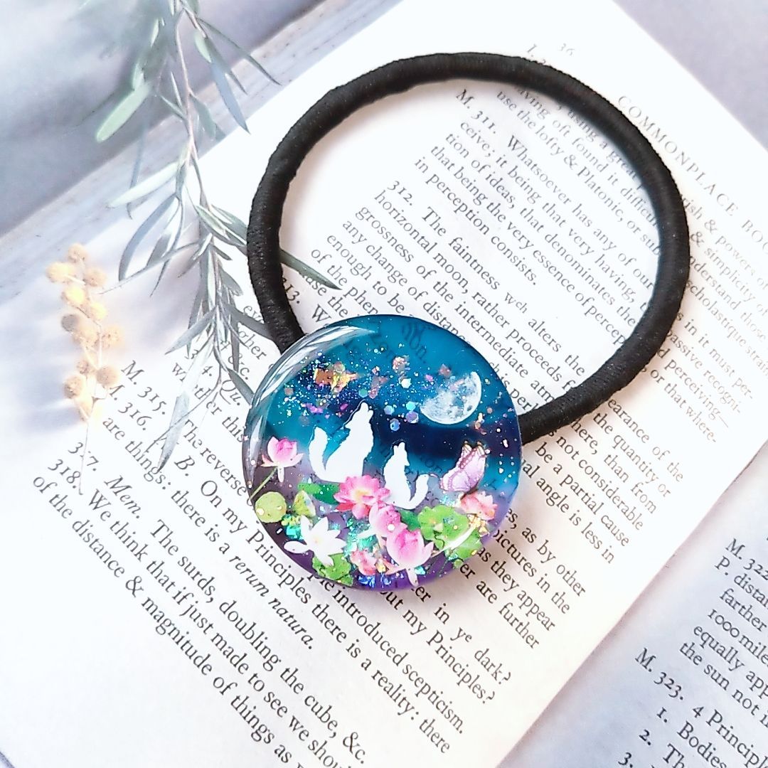 新作☆レジンヘアゴム　冬の妖精　花弁雪 新作☆レジンヘアゴム 冬の妖精 花弁雪 レジンヘアゴム 雪 冬 ブラック