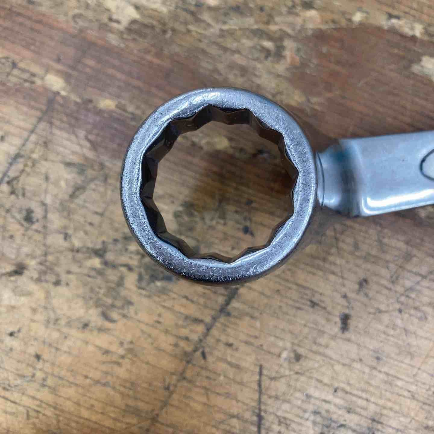 チタンメガネレンチ