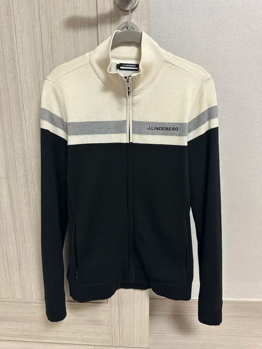 J.LINDEBERG(J.リンドバーグ)