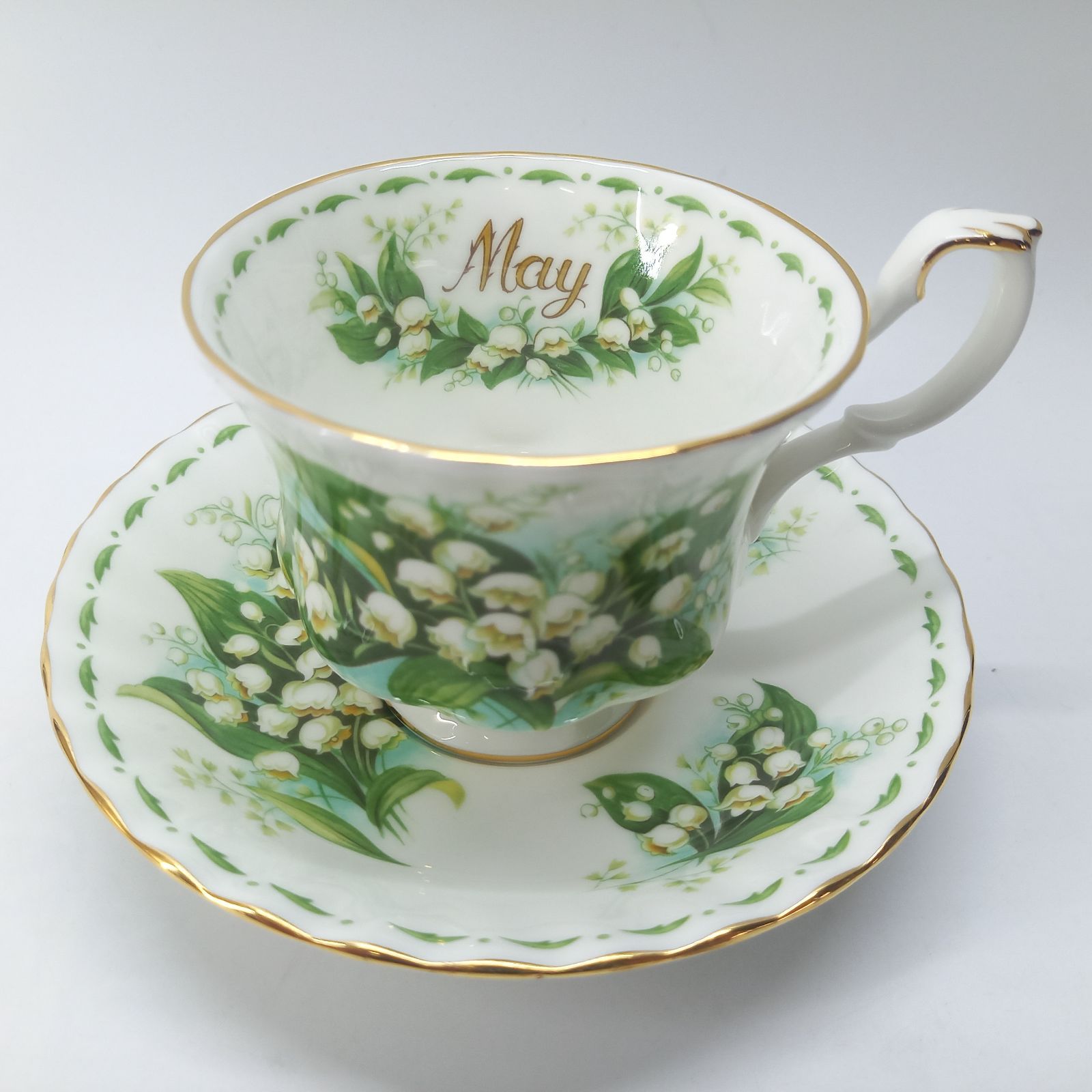 ロイヤルアルバート フラワーオブザマンス