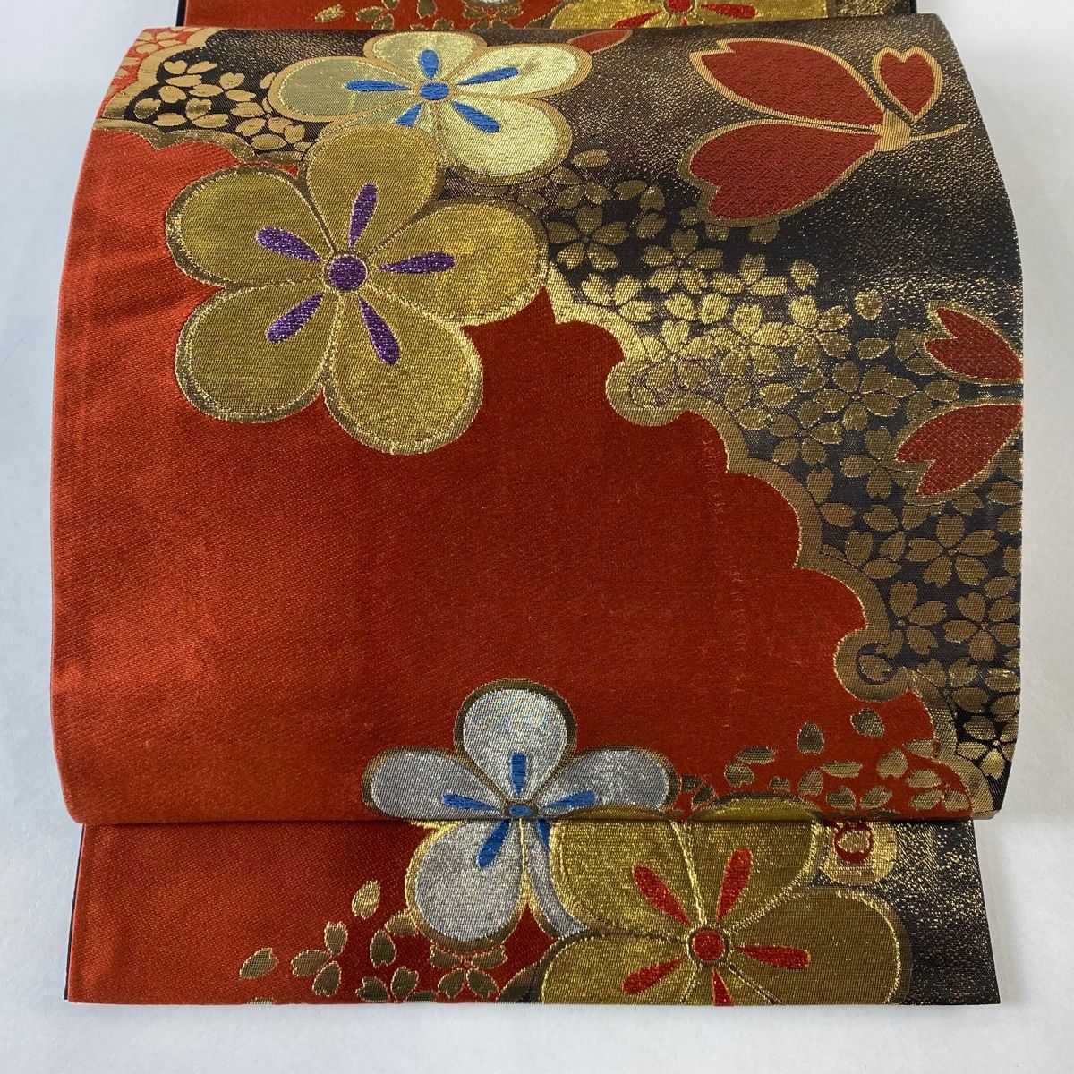 袋帯 秀品 花 雪輪 金糸 箔 茜色 六通 正絹