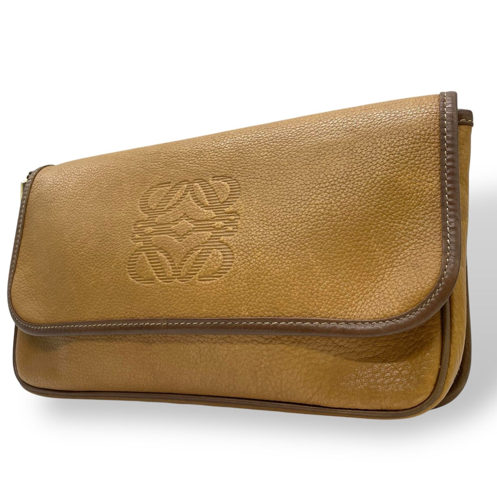 LOEWE ロエベ クラッチバッグ レザー 本革 レディース ベージュ ブラウン アナグラム ロゴ ゴールド金具 セカンドバッグ フラップ ヴィンテージ A1