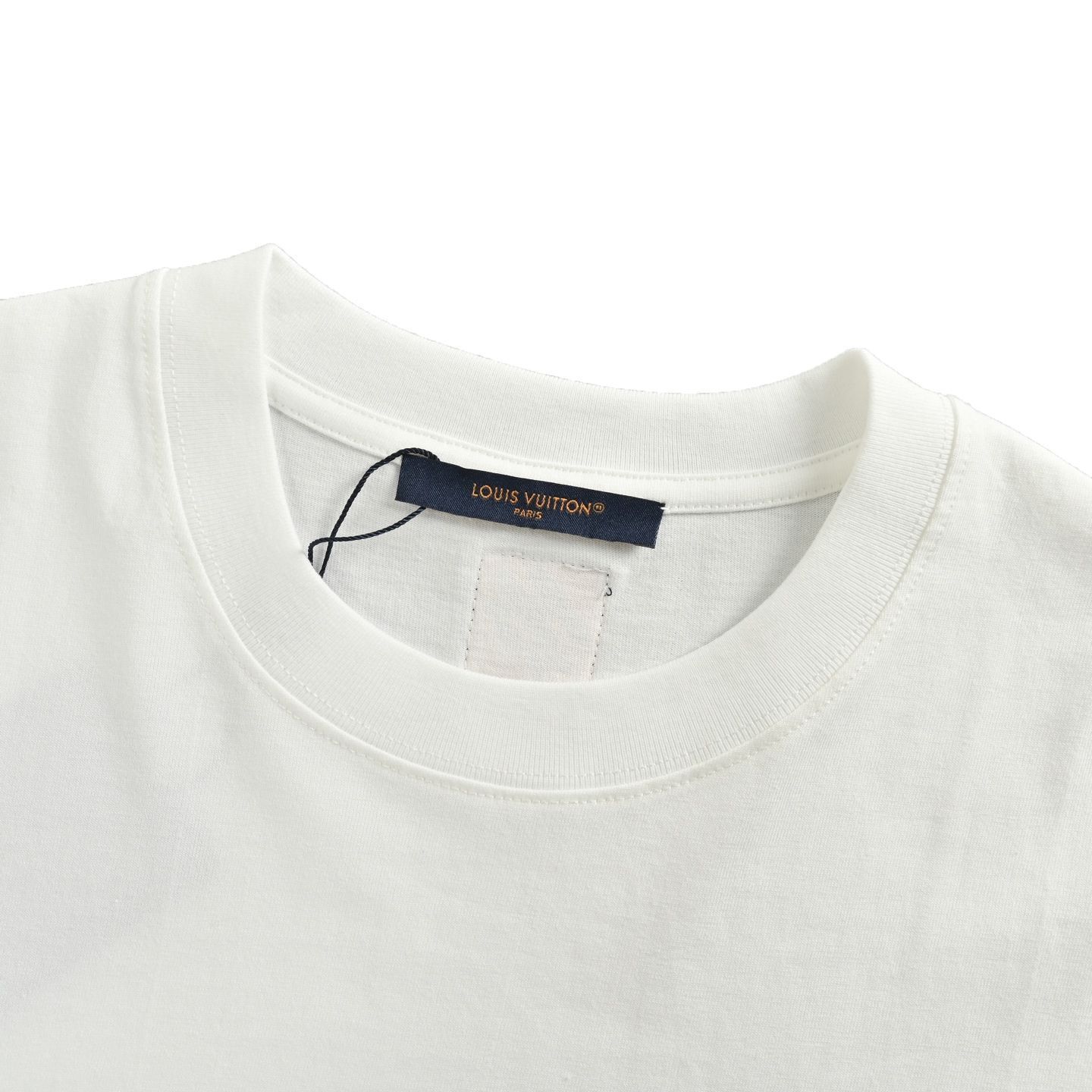 【25SS/カジュアルスタイルに◎】LouisVuitton Tシャツ 25SS/カジュアルスタイルに☆】LouisVuitton Tシャツ