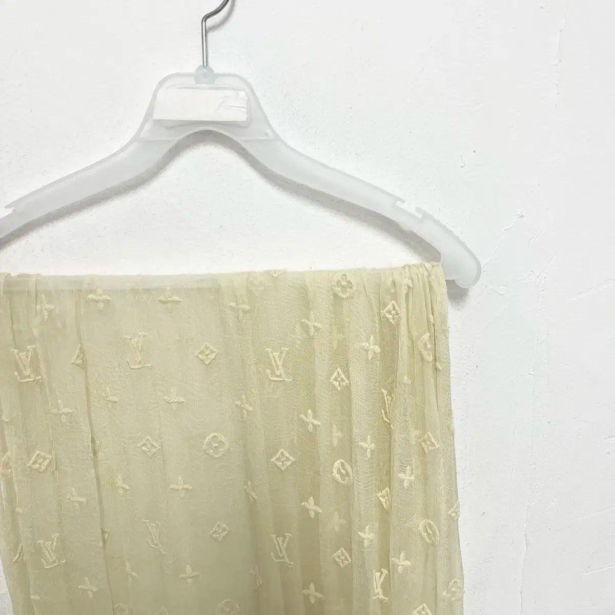テックアタッチメント Louis Vuitton ルイヴィトン スカーフ