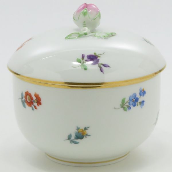 マイセンティーポット、シュガーポット、ミルク、カップ&ソーサー各1