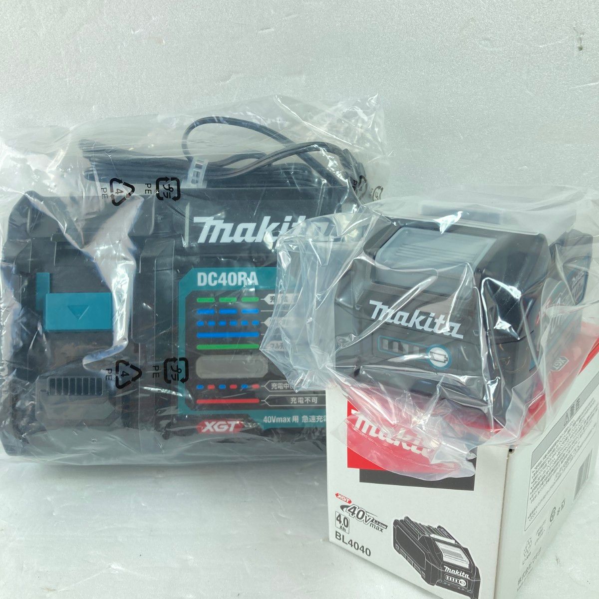 MAKITA マキタ 40Vmax/4.0Ah 純正バッテリ BL4040 & 急速充電器 MAKITA マキタ 40Vmax/4.0Ah 純正バッテリ BL4040 & 急速充電器