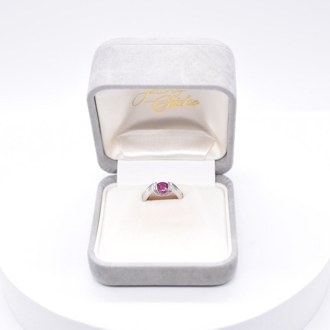 希少】Pt900 ルビー・ダイヤモンドリング R:0.5ct D:0.18ct - メルカリ