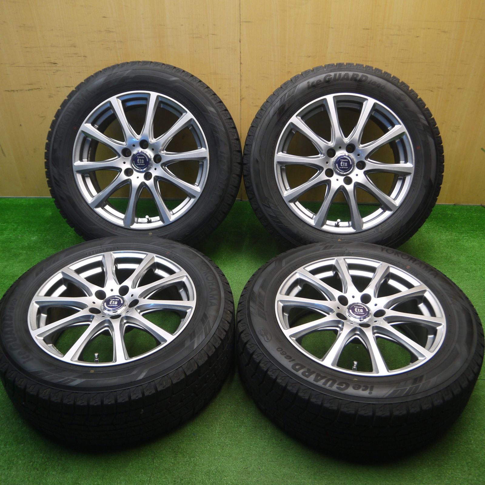 送料無料] バリ溝！22年！キレイ！9.5分☆スタッドレス 215/60R17 
