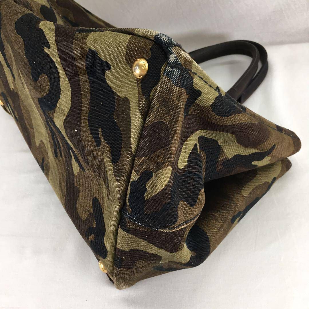 PRADA カナパ　カモフラ　トートバッグ　美品 PRADA プラダ 迷彩柄 カモフラ カナパ キャンバストートバッグ
