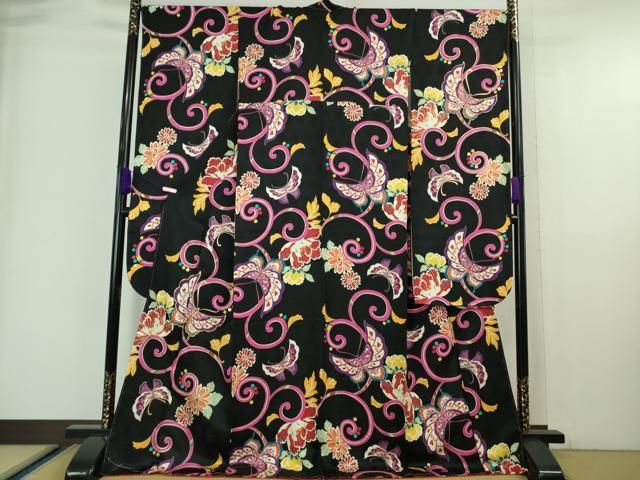 平和屋本店■極上 振袖・長襦袢(無双仕立て・半衿刺繍)セット　駒刺繍　舞蝶花唐草文　黒地　金彩　さが美扱い　逸品　未使用　DZAA6646kh5 平和屋本店□極上 振袖・長襦袢(無双仕立て・半衿刺繍)セット 駒刺繍