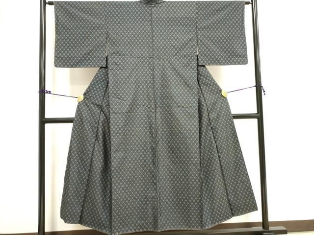 平和屋着物○本場大島紬 割込み絣 飛鶴文 正絹 逸品 CAAU2147yc