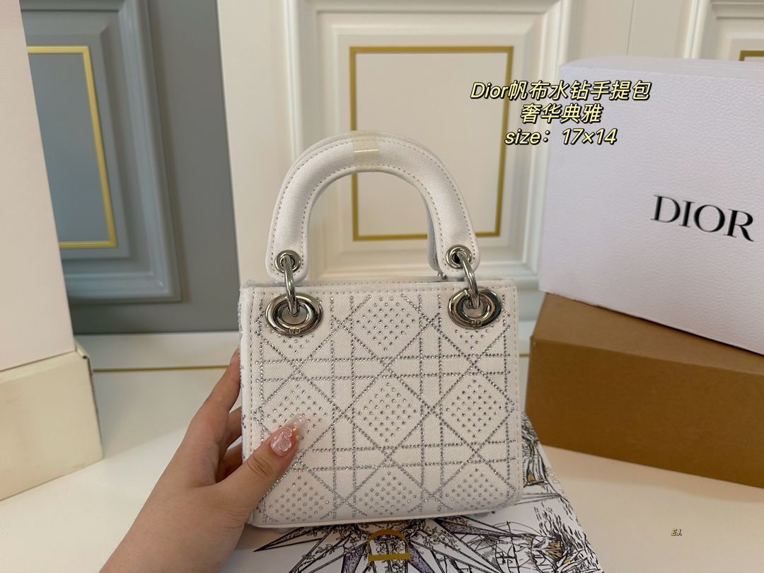 今日 DIOR