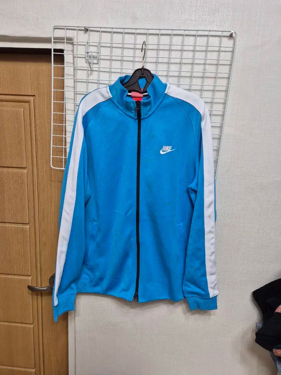 ナイキジャージージップアップ ( XL ）