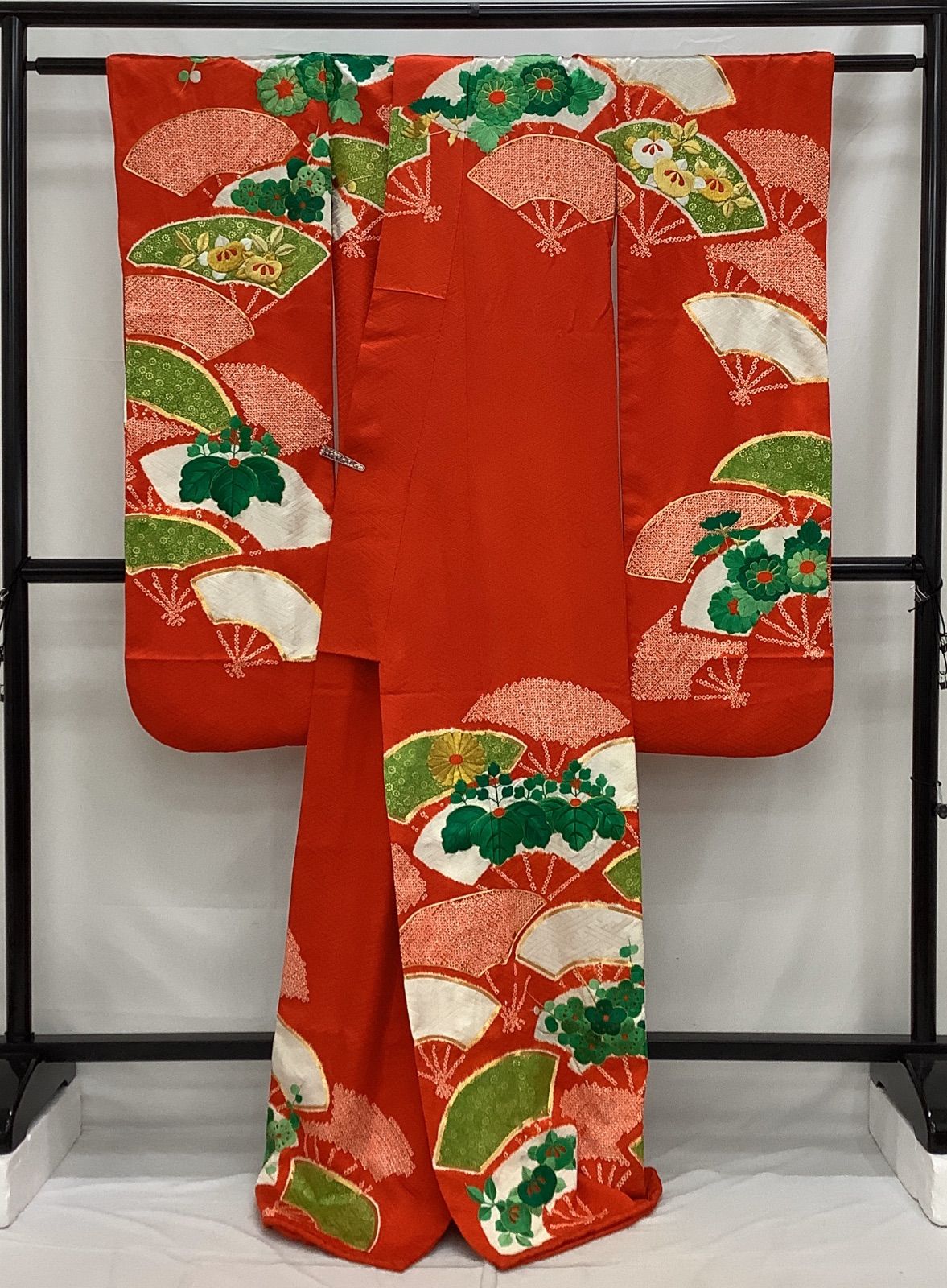 引き振袖 身丈182 比翼仕立 赤 正絹 ふき綿入り お引きずり花魁 - 日本舞踊