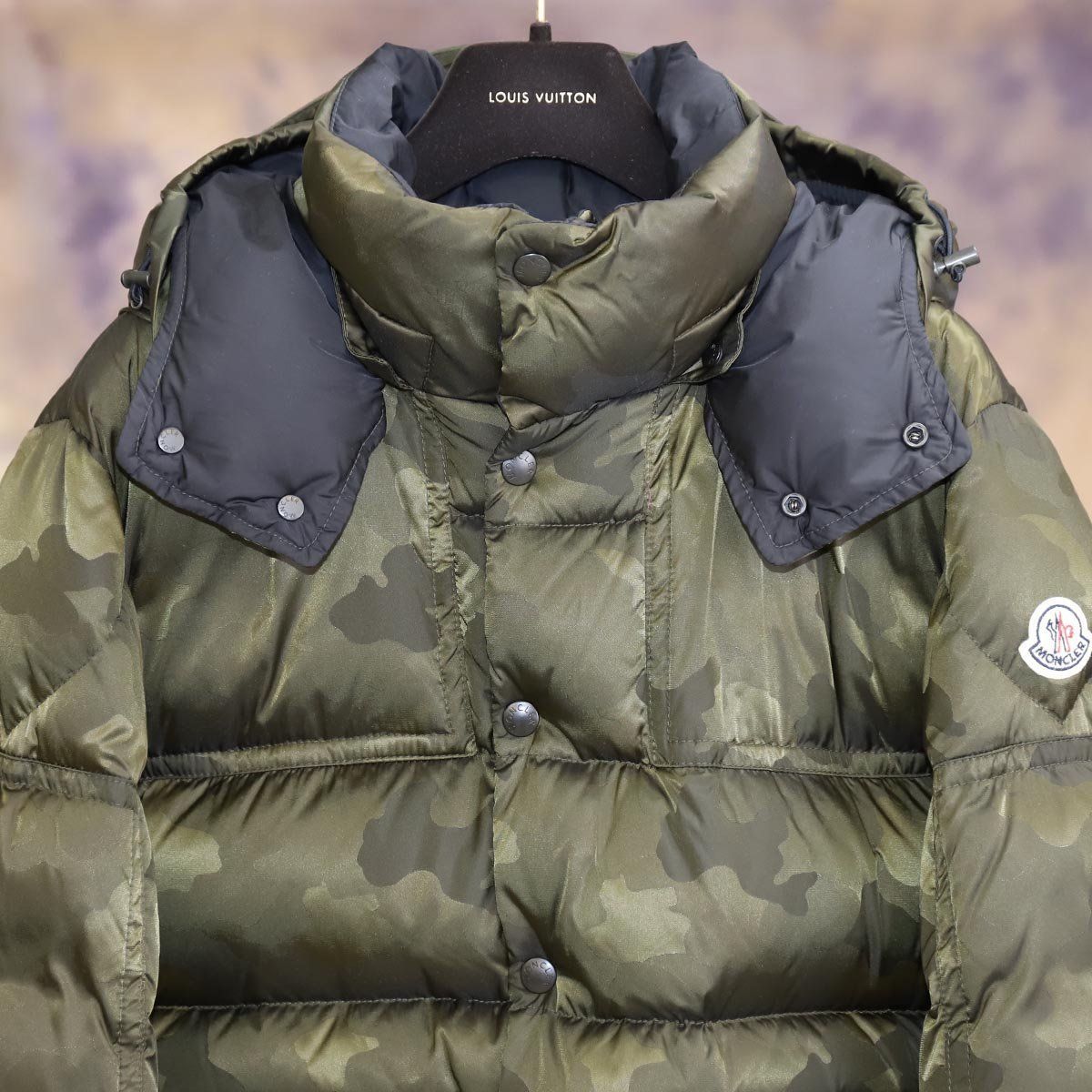 国内正規品 美品 モンクレールダウン 迷彩 シメイ0 レア 待ちくたびれ