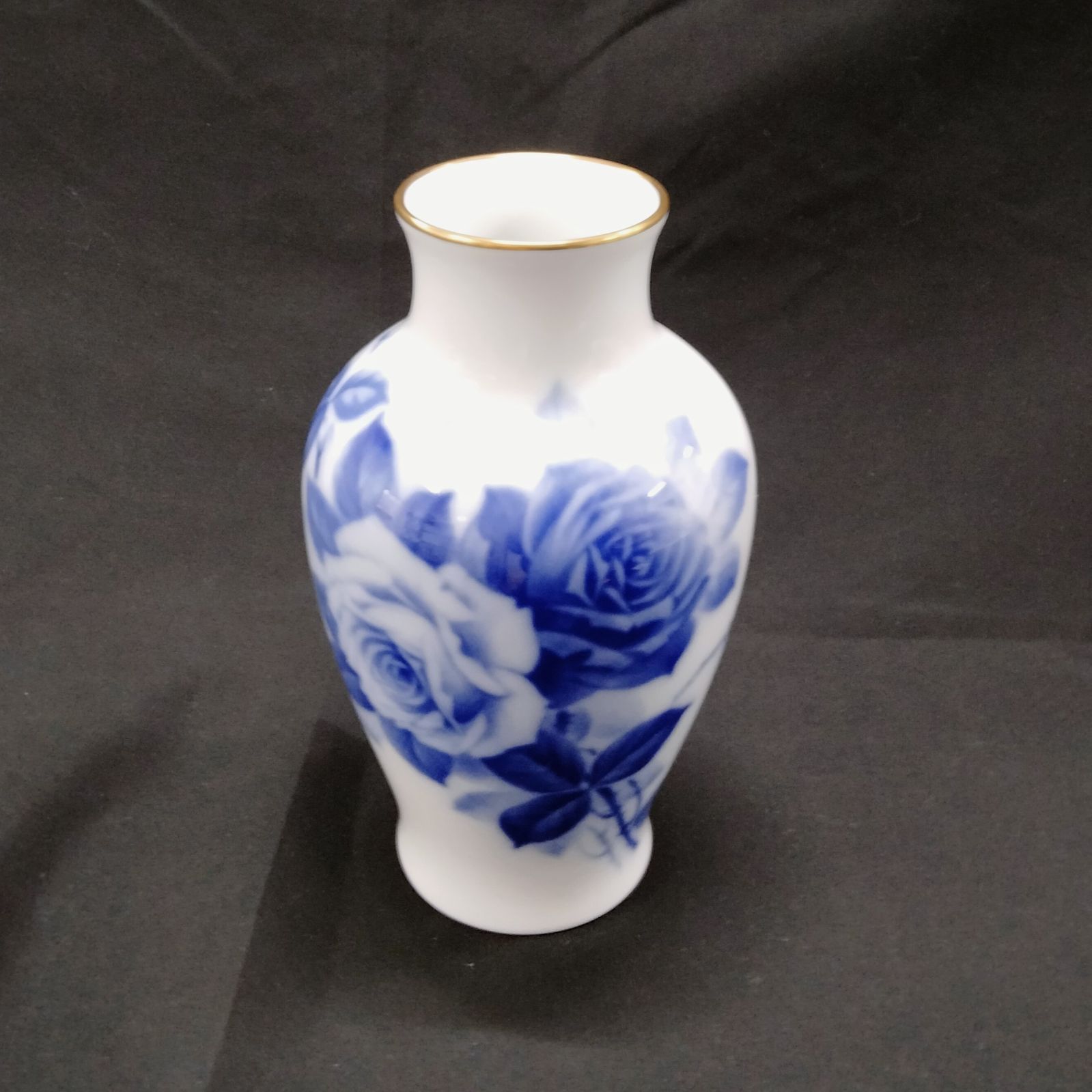 大倉陶園　ブルーローズ　花瓶　28cm 大倉陶園］ブルーローズ(8011) 28cm花生 | ノリタケ食器公式