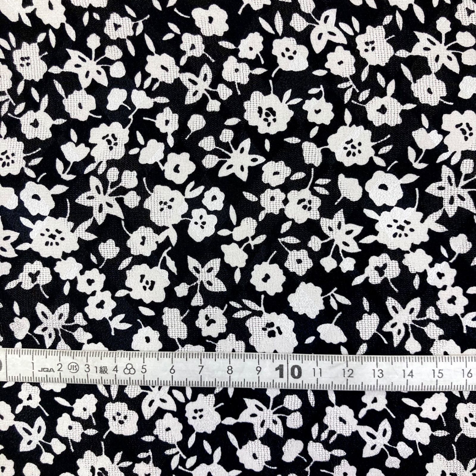 【#1191】花柄高級シルクプリント生地 約150 | シルク サテン 生地 花柄の反物プリントサテン生地 幅150cmで