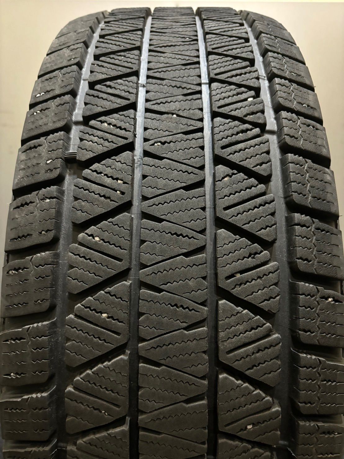 265 70R16 BRIDGESTONE DM-V3 21年製 スタッドレス 1本 ブリヂストン ブリザック ランクル プラド 南9-K281