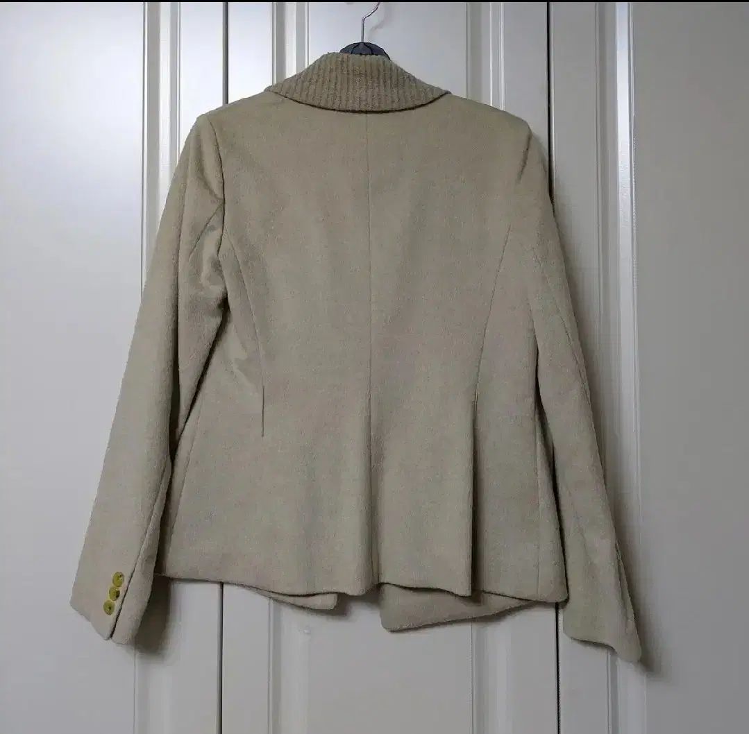 モカシミア混紡スーツ