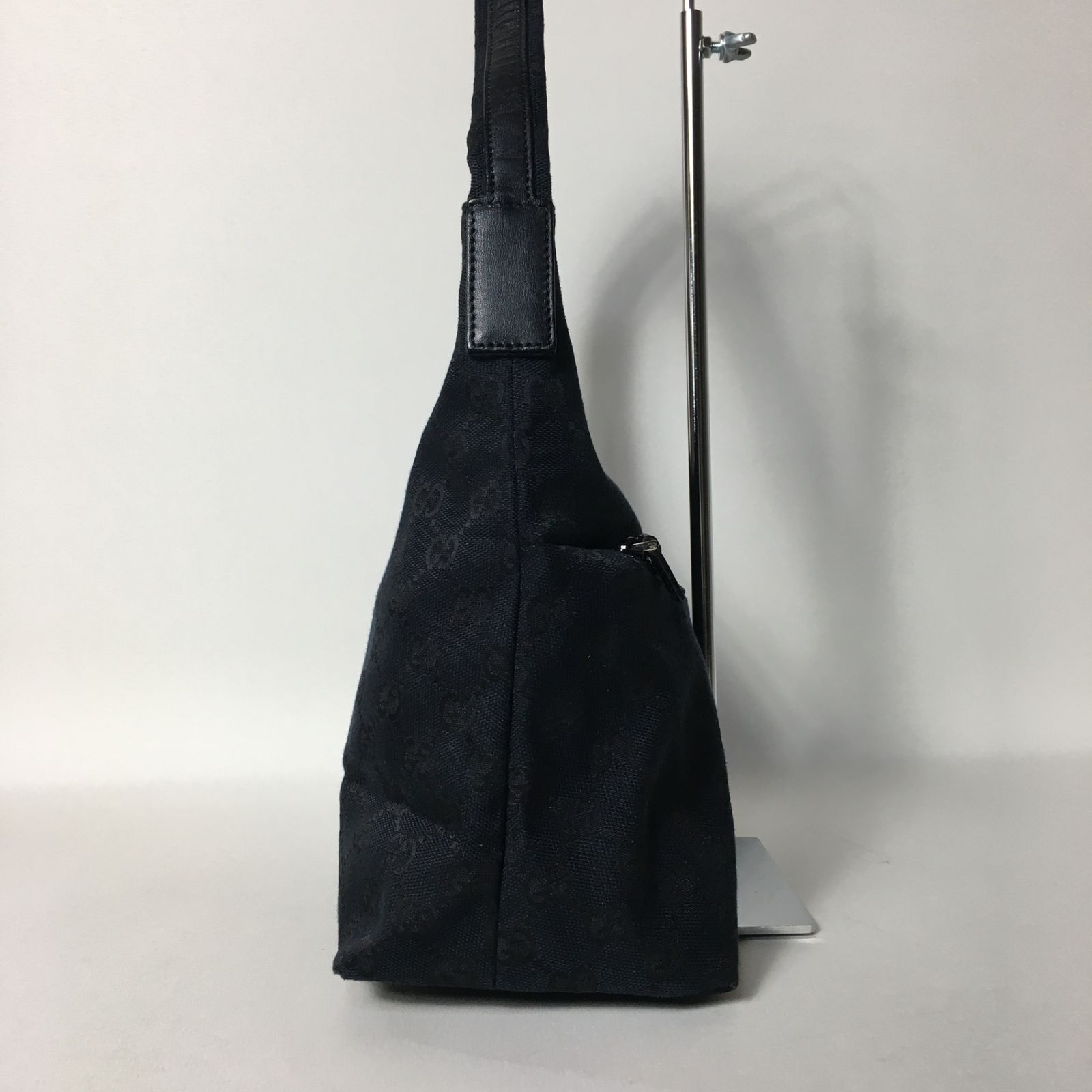 2505-157｜美品｜グッチ GGキャンバス ワンショルダーバッグ