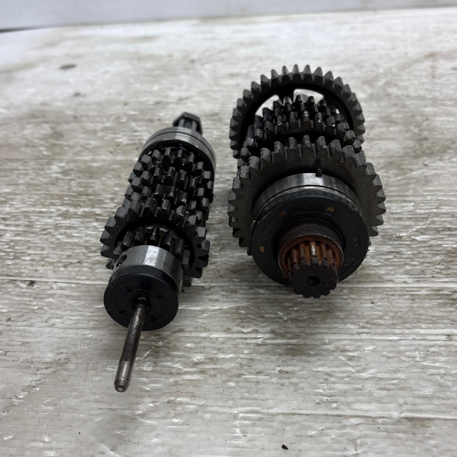 SUZUKI バンディット250 GJ77A トランスミッション スズキ