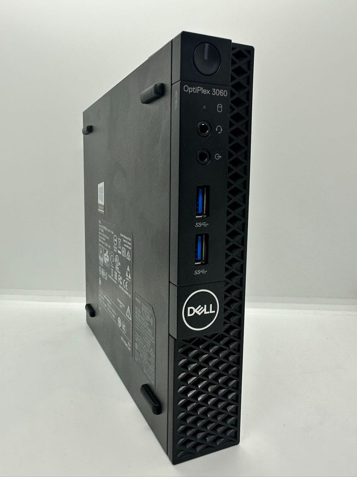 【中古】DELL OPTIPLEX 3060micro/デスクトップパソコン/micro/ i3 8100T /8GB / SSD256GB / 動作確認済