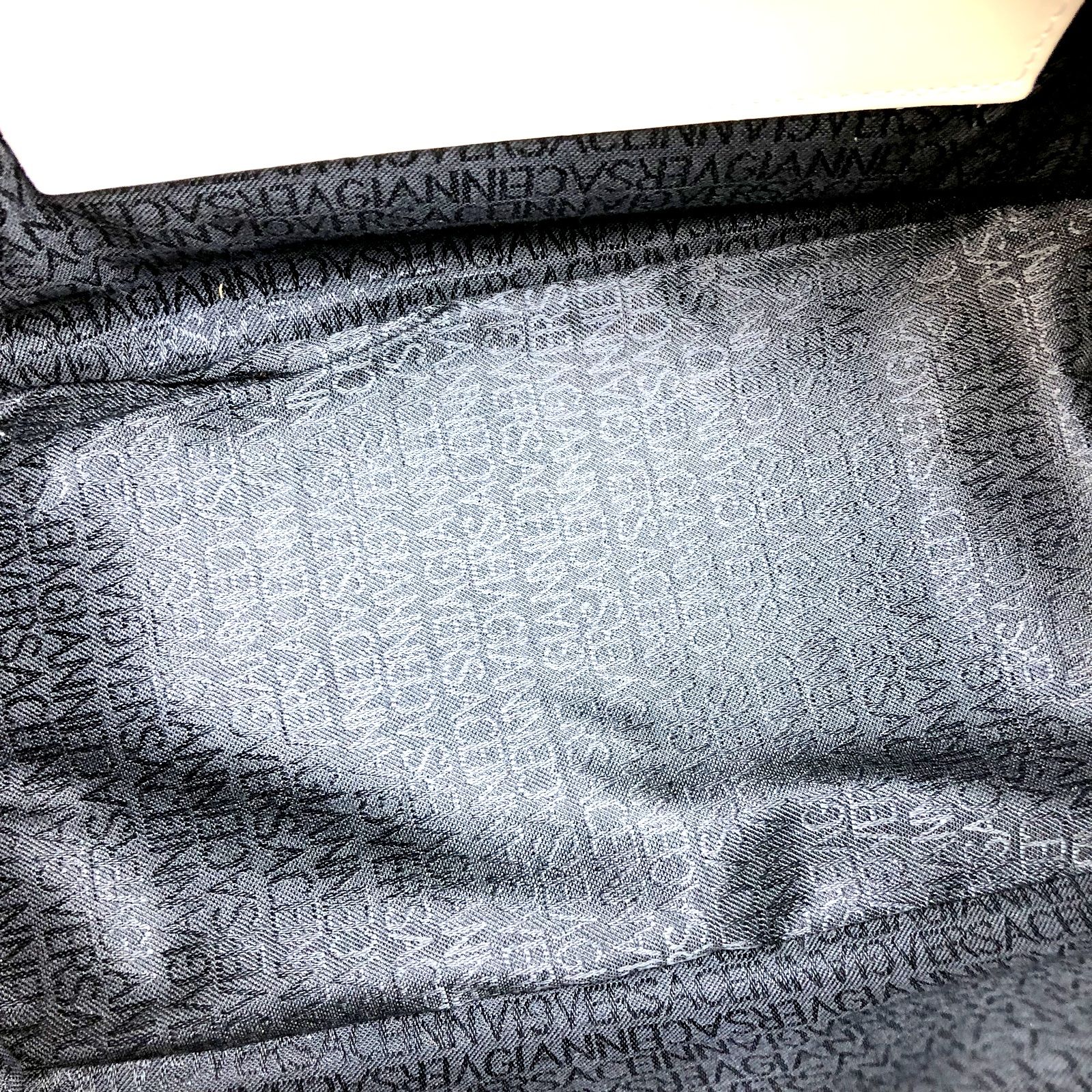 VERSACE バニティバッグ オーストリッチ型押しレザー ホワイト