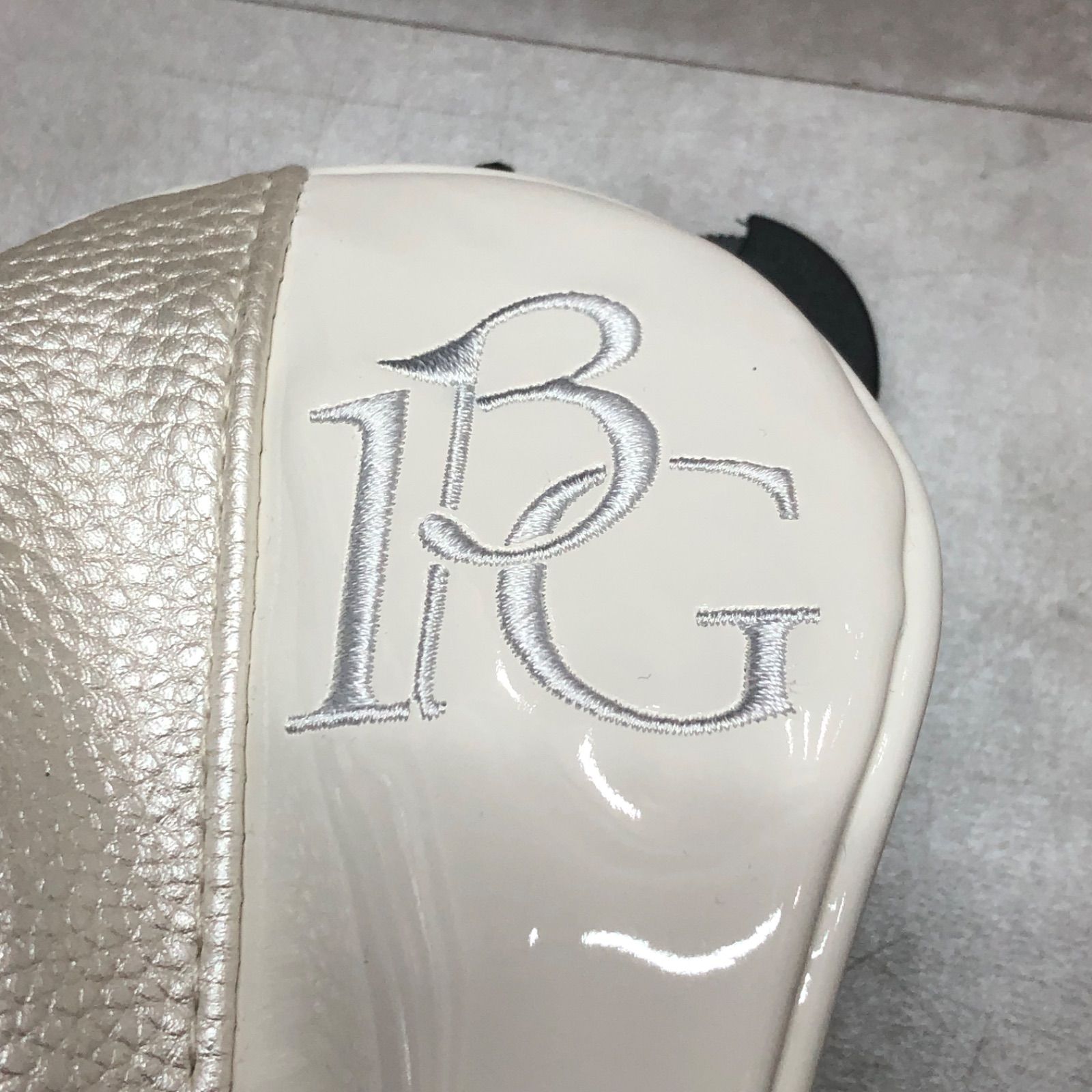 参考上代14300円 未使用品 1PIU1UGUALE3 GOLF HEAD COVER UT 参考上代14300円 未使用品 1PIU1UGUALE3 GOLF HEAD COVER UT