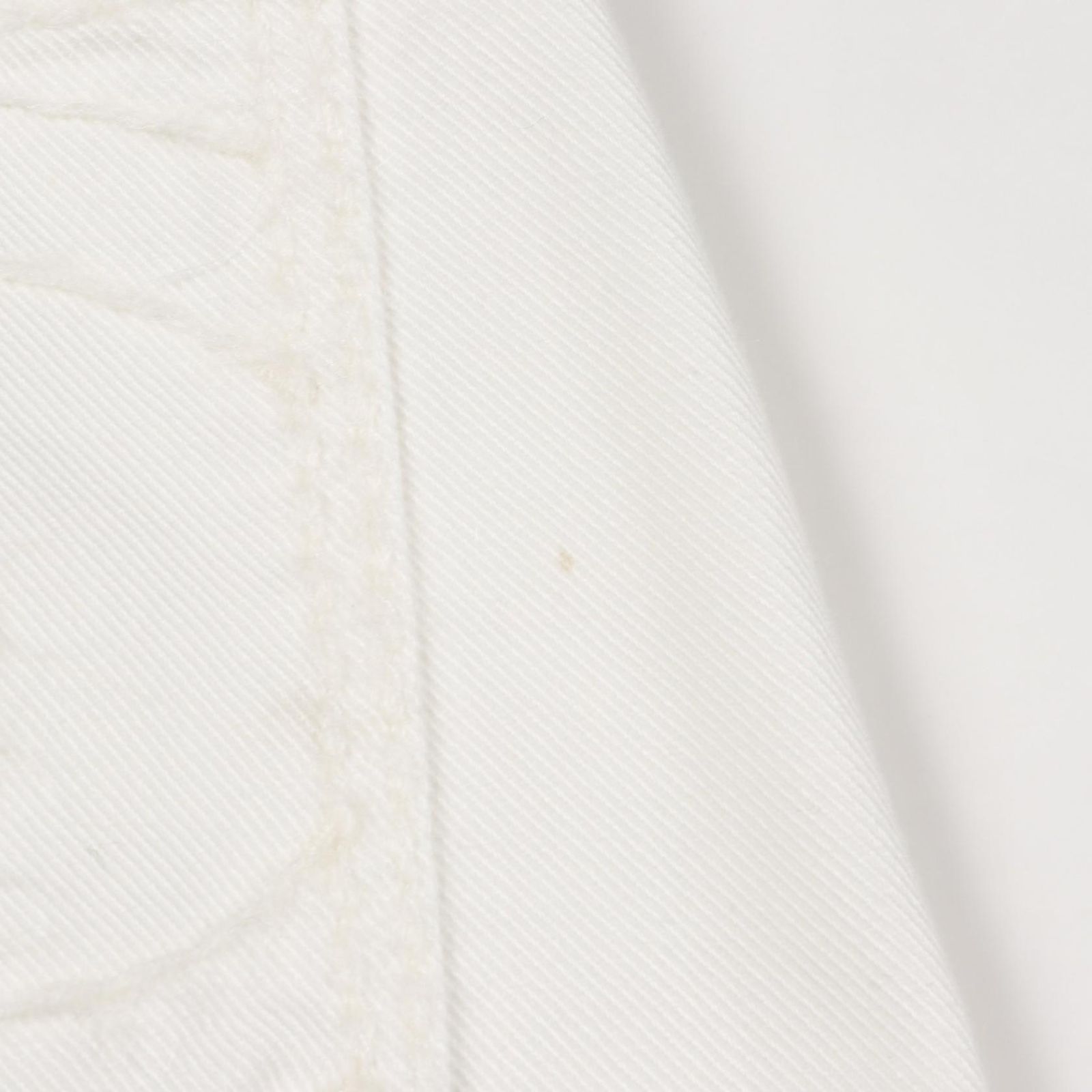 P77384V69970 ホワイト