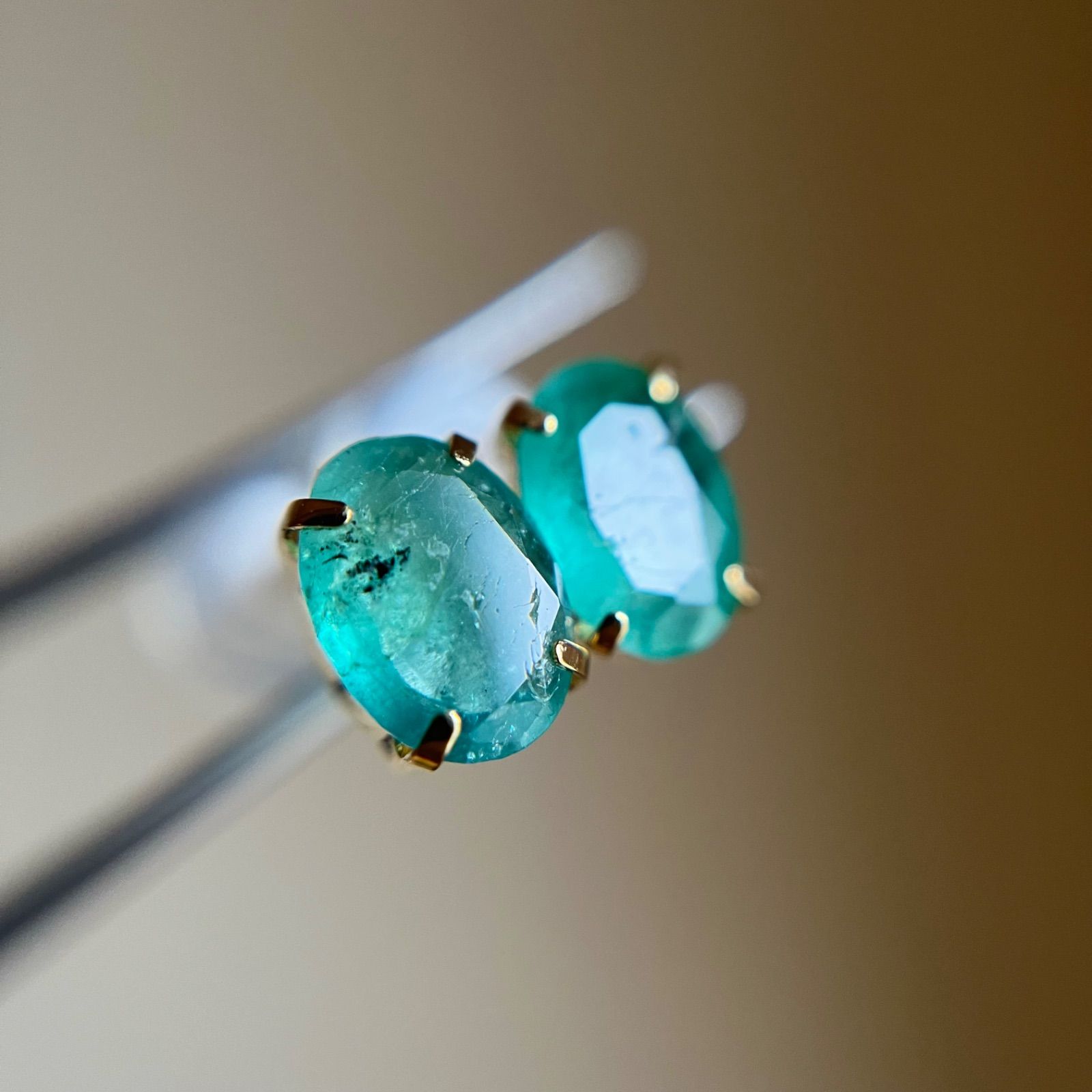 K18 天然石エメラルド ピアス　18金イエローゴールド　emerald アクセサリーのプレゼント K18YG エメラルド ピアス 18金