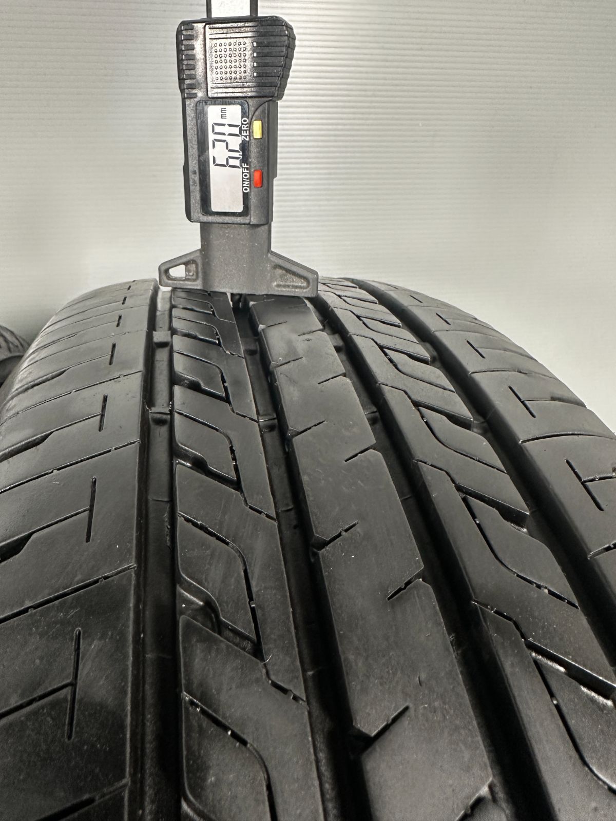 205|60R16