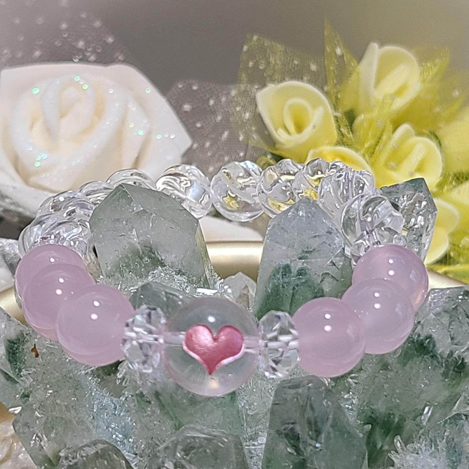 No.225】ハート水晶ピンク彫り天然石ブレスレット - メルカリ