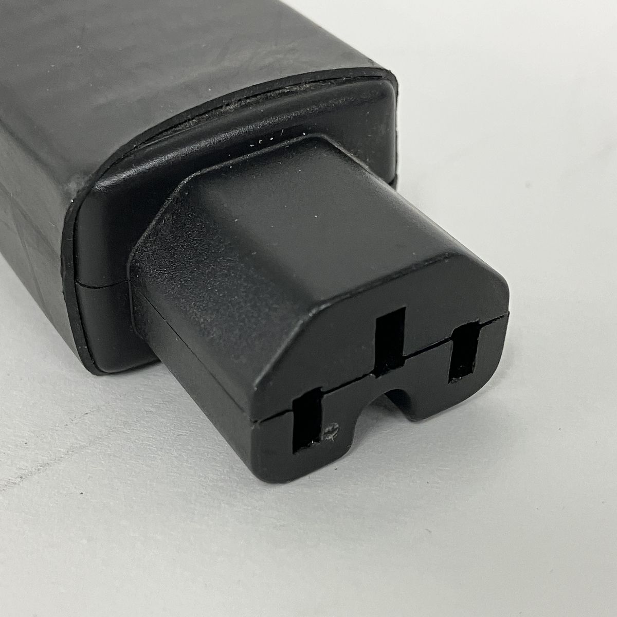 シナジスティックリサーチ AC電源ケーブル